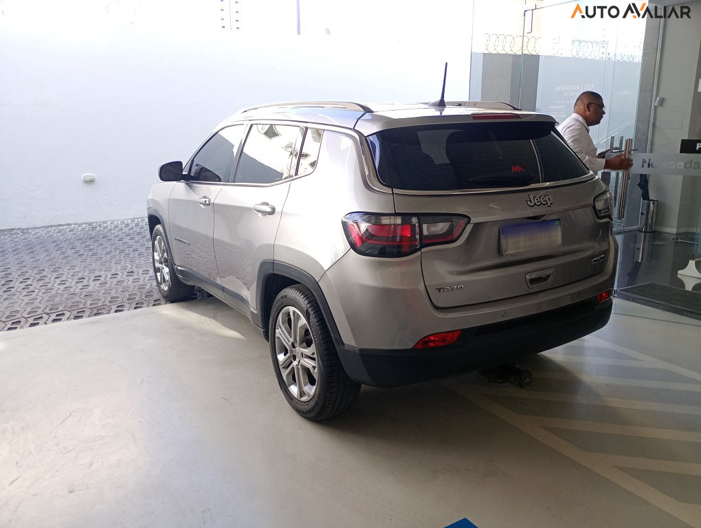 JEEP COMPASS 1.3 T270 TURBO FLEX LONGITUDE AT6