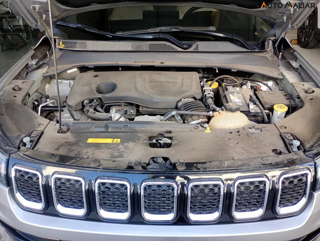 JEEP COMPASS 1.3 T270 TURBO FLEX LONGITUDE AT6