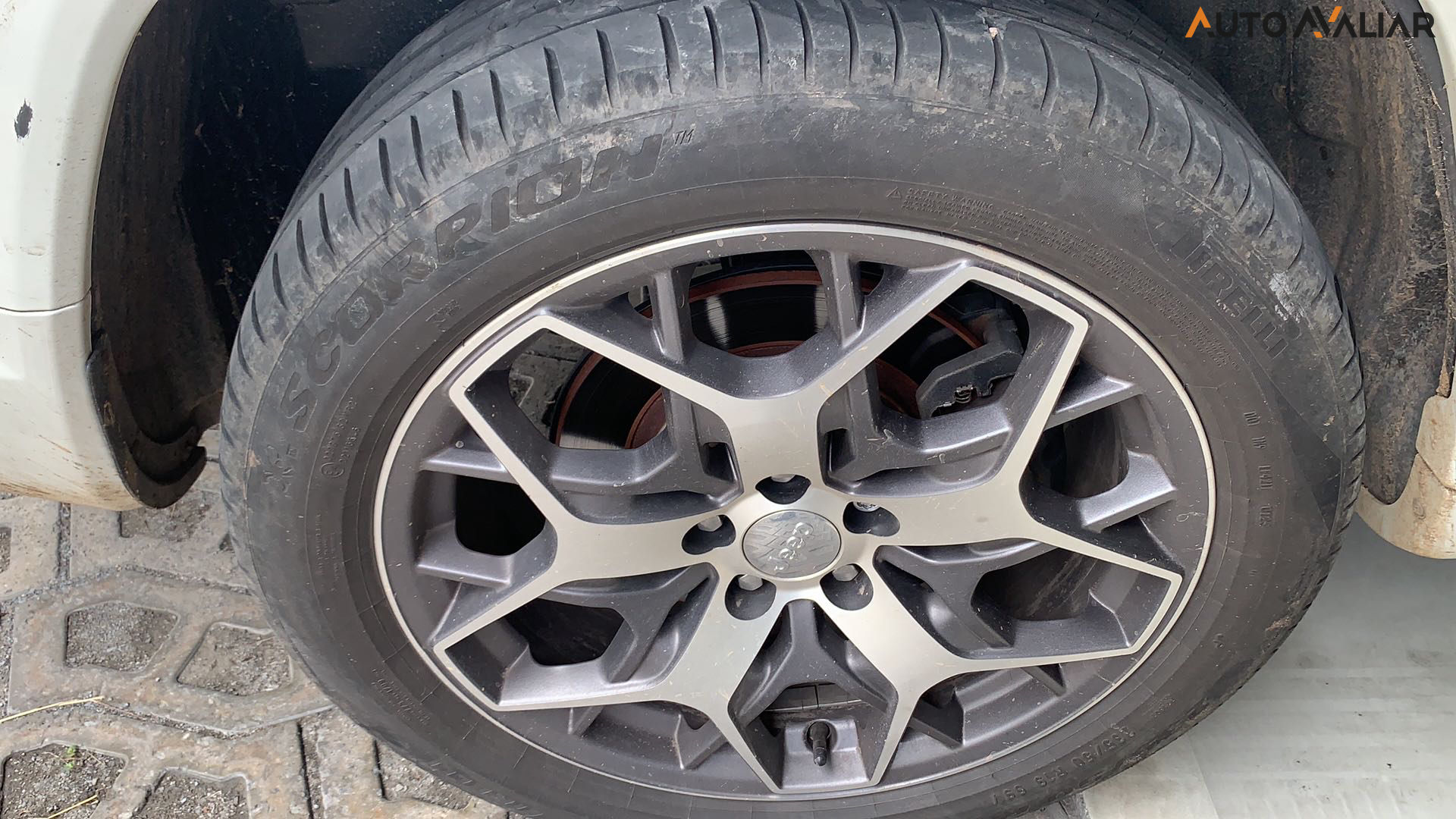 JEEP COMMANDER 1.3 T270 TURBO FLEX OVERLAND AT6