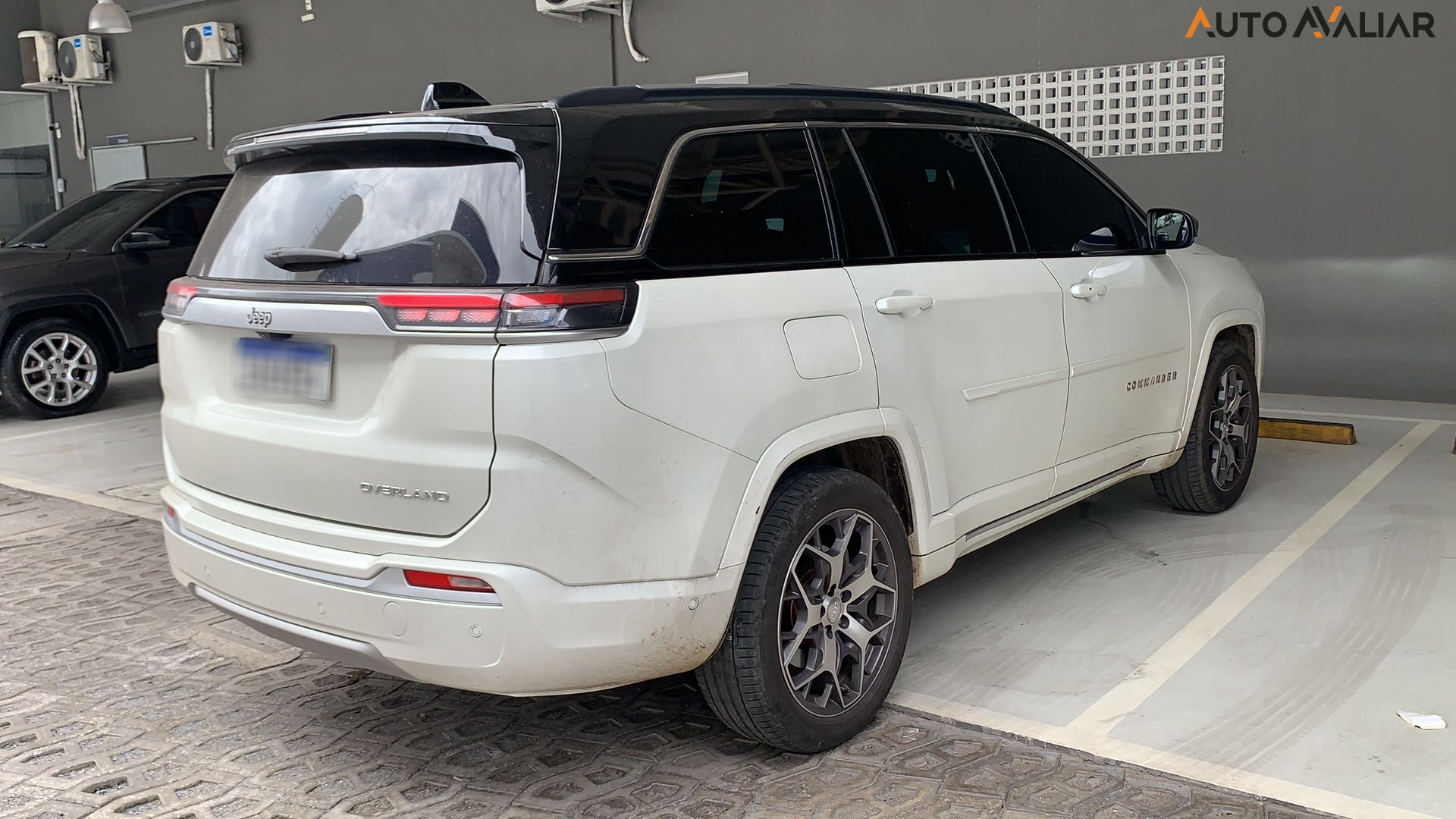 JEEP COMMANDER 1.3 T270 TURBO FLEX OVERLAND AT6