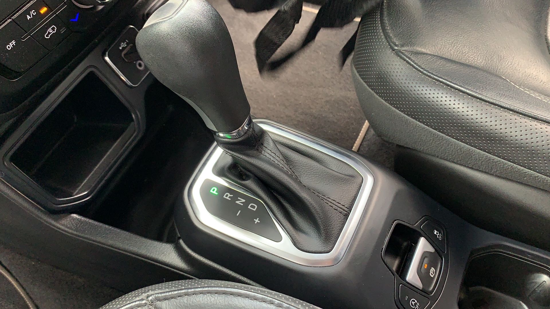 JEEP RENEGADE 1.8 16V FLEX LONGITUDE 4P AUTOMATICO