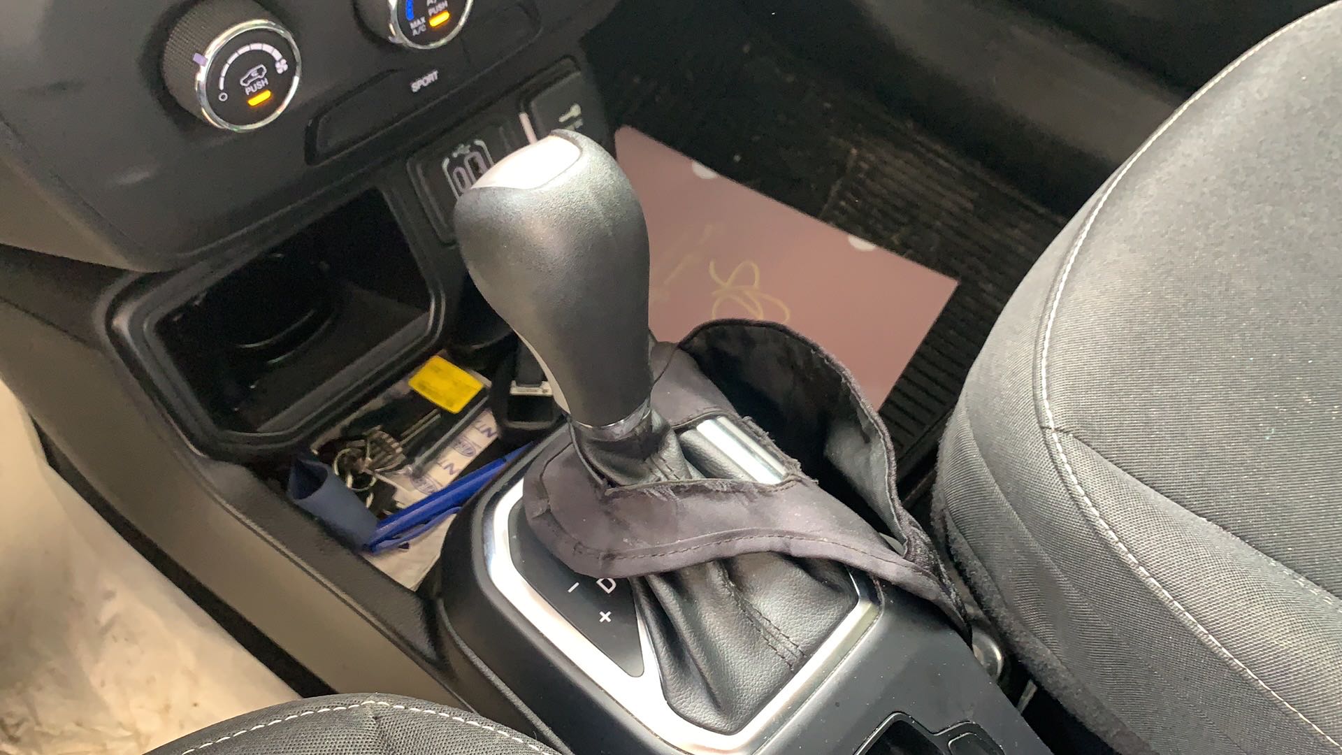 JEEP RENEGADE 1.3 T270 TURBO FLEX SPORT AT6