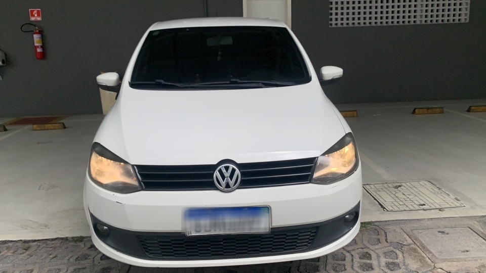 VOLKSWAGEN FOX 1.6 MI HIGHLINE 8V FLEX 4P MANUAL