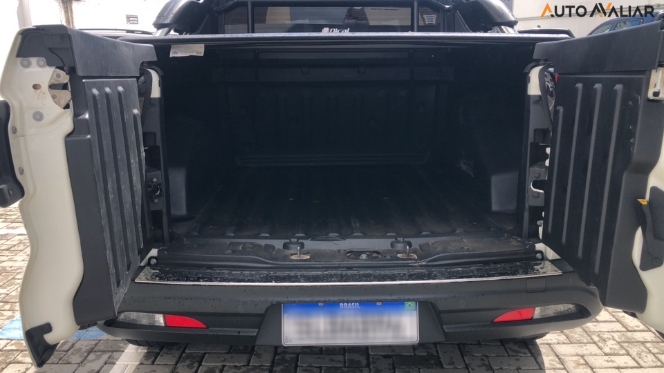 FIAT TORO 2.0 16V TURBO DIESEL RANCH 4WD AT9