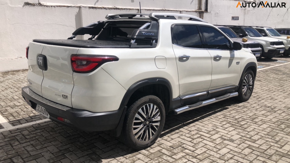 FIAT TORO 2.0 16V TURBO DIESEL RANCH 4WD AT9