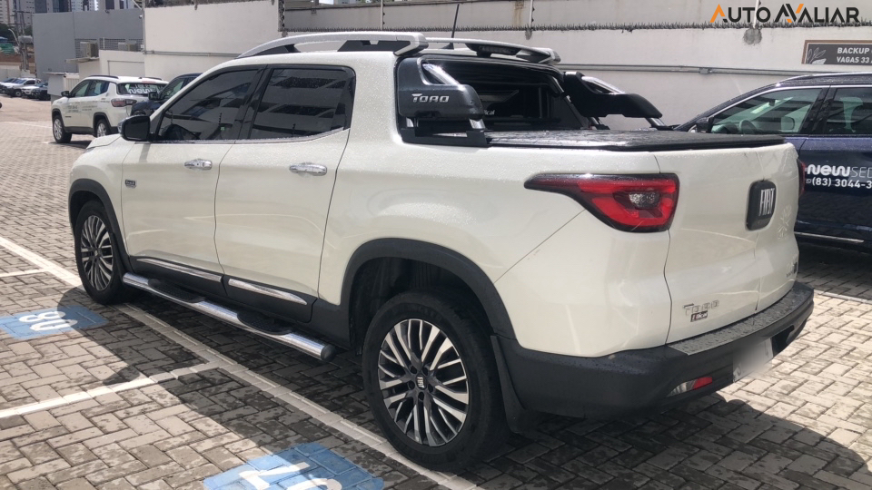 FIAT TORO 2.0 16V TURBO DIESEL RANCH 4WD AT9