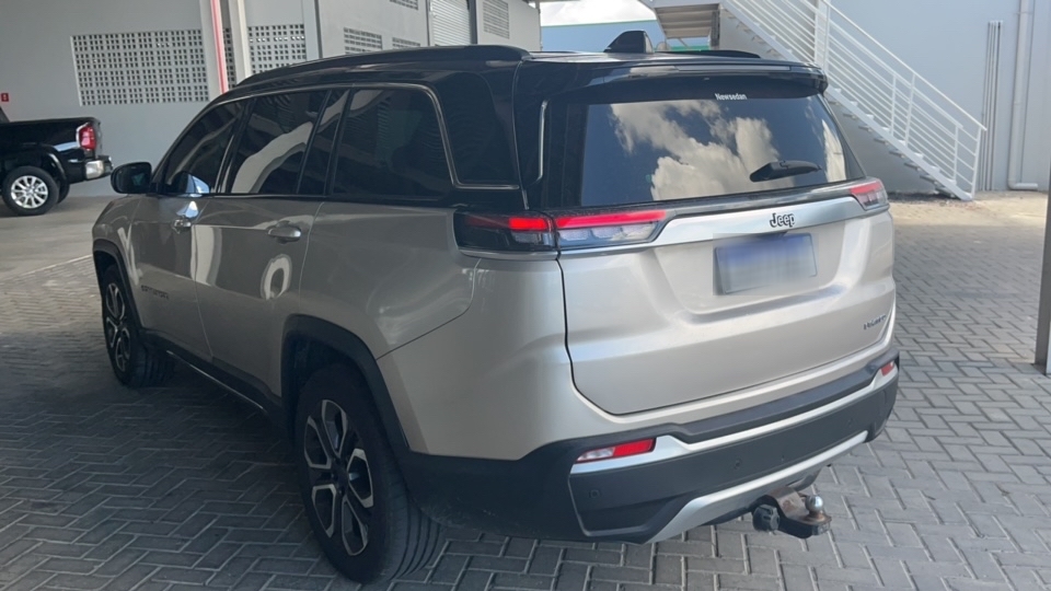 JEEP COMMANDER 1.3 T270 TURBO FLEX LIMITED AT6