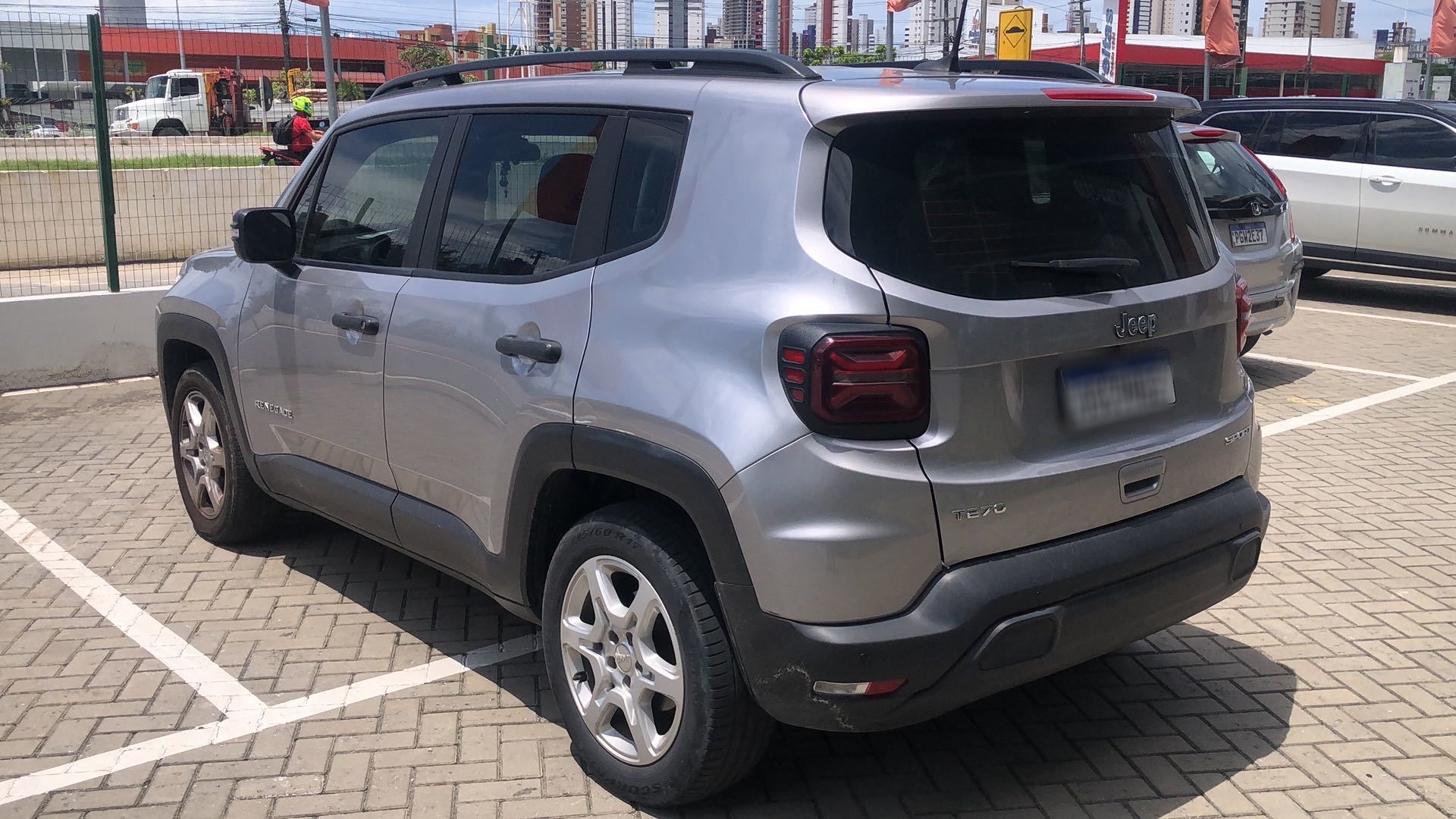 JEEP RENEGADE 1.3 T270 TURBO FLEX SPORT AT6