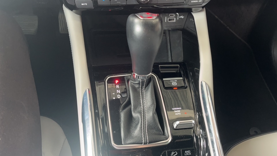 JEEP COMMANDER 2.0 TD380 TURBO DIESEL LIMITED AT9