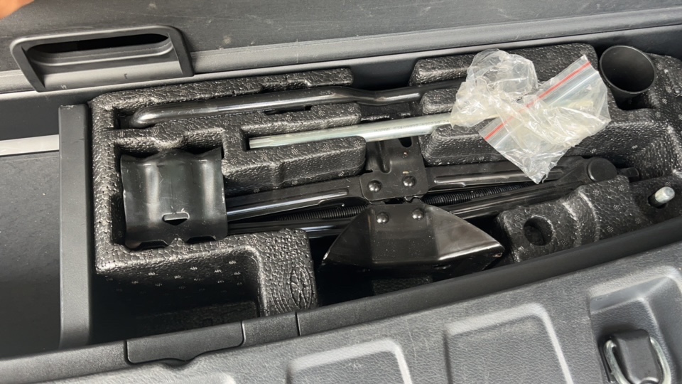 JEEP COMMANDER 2.0 TD380 TURBO DIESEL LIMITED AT9