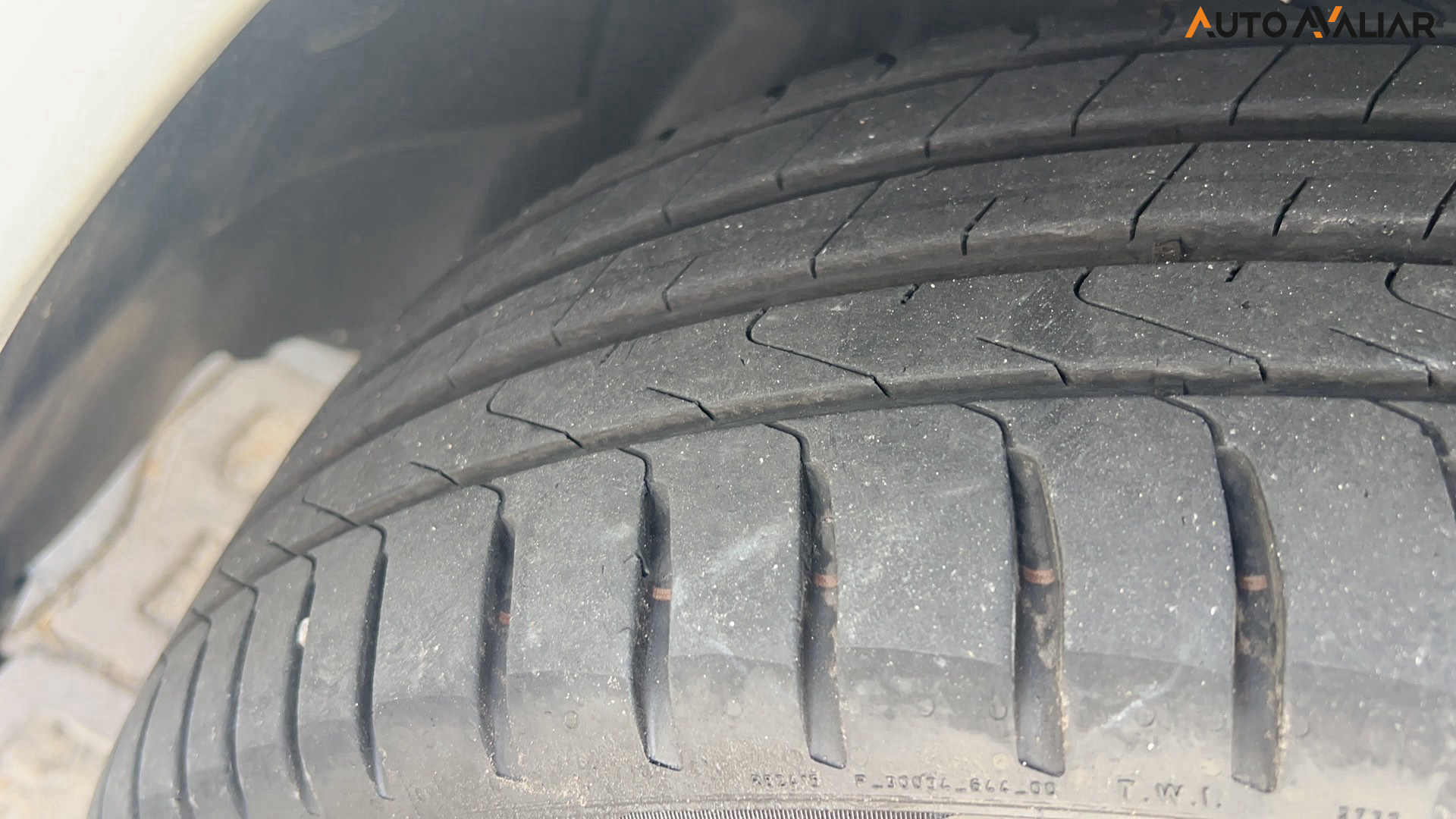 JEEP COMPASS 2.0 HURRICANE 4 TURBO GASOLINA OVERLAND AT9