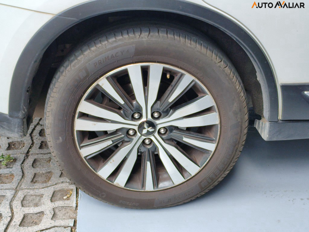 MITSUBISHI OUTLANDER 2.2 MIVEC DI-D DIESEL HPE-S AWD AUTOMATICO