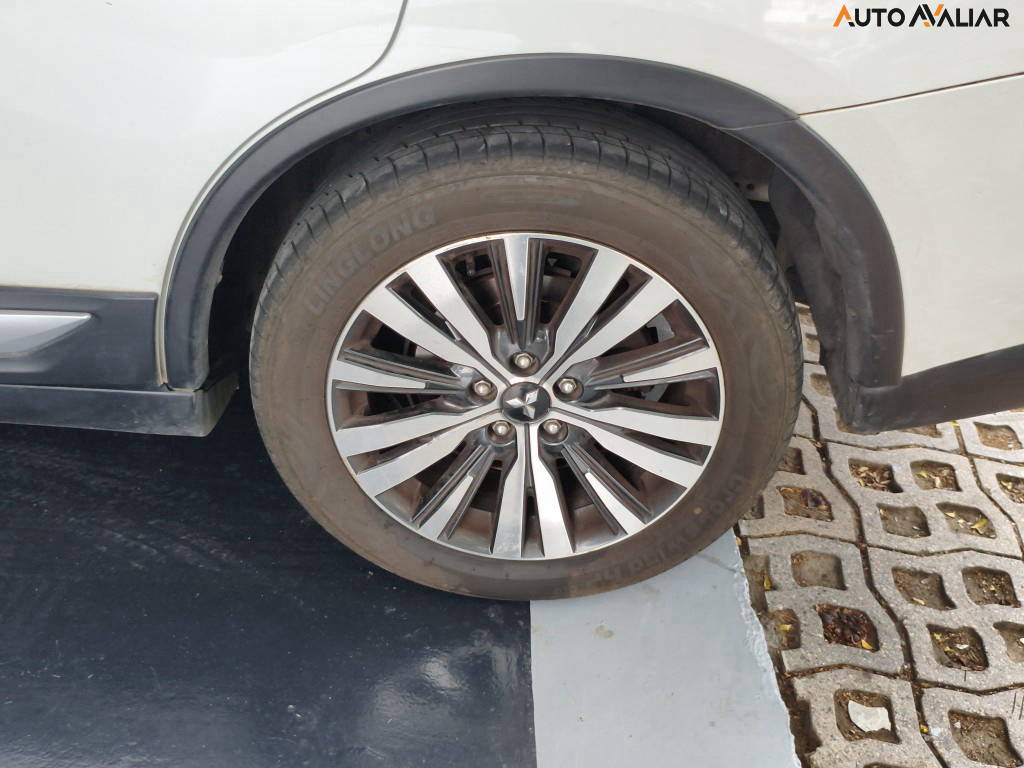 MITSUBISHI OUTLANDER 2.2 MIVEC DI-D DIESEL HPE-S AWD AUTOMATICO