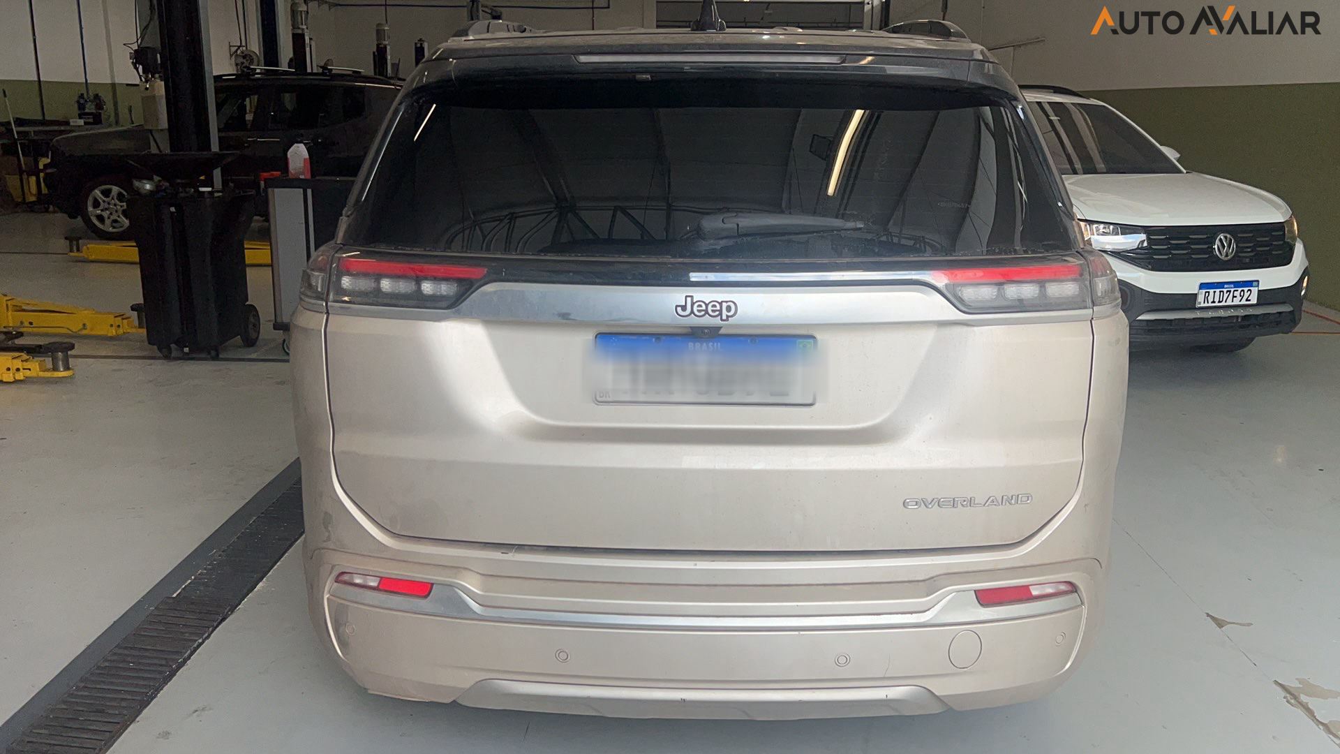 JEEP COMMANDER 1.3 T270 TURBO FLEX OVERLAND AT6