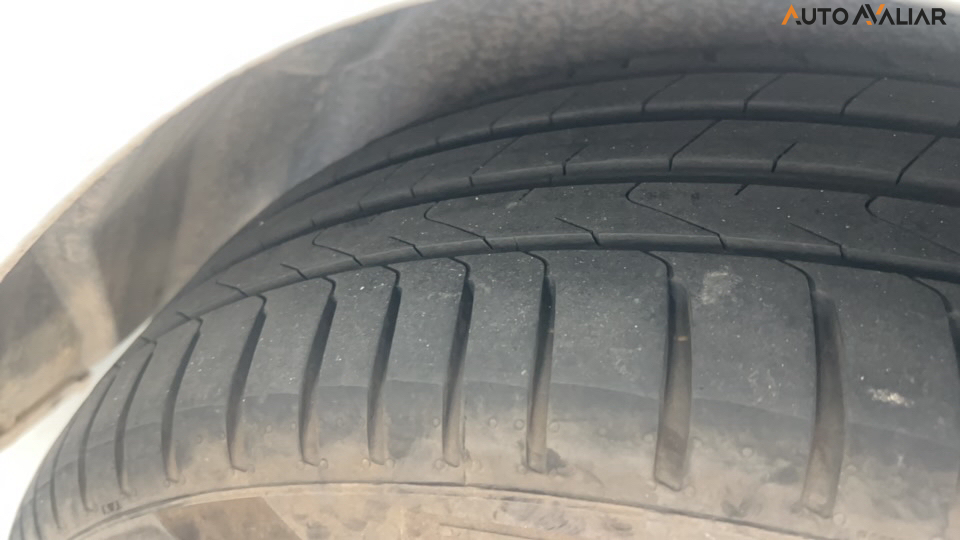 JEEP COMMANDER 1.3 T270 TURBO FLEX OVERLAND AT6