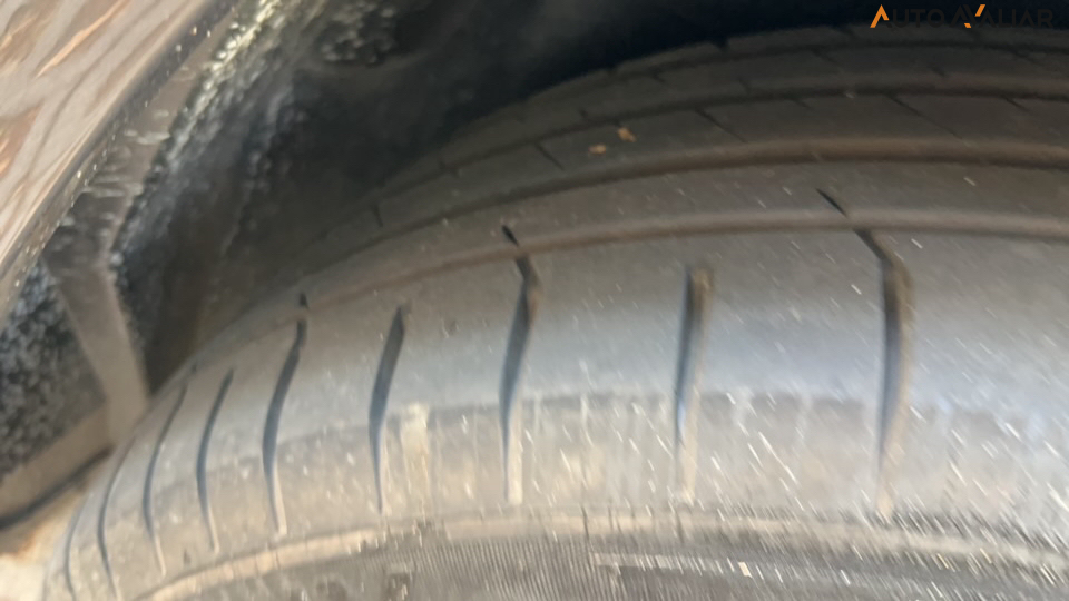 JEEP COMMANDER 1.3 T270 TURBO FLEX OVERLAND AT6