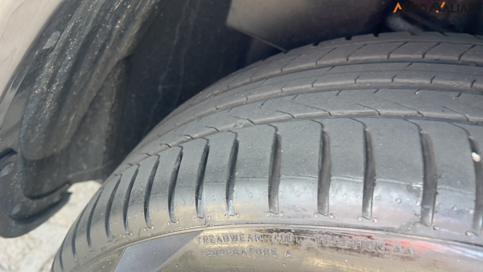 JEEP COMMANDER 1.3 T270 TURBO FLEX OVERLAND AT6