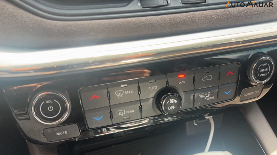 JEEP COMMANDER 1.3 T270 TURBO FLEX OVERLAND AT6