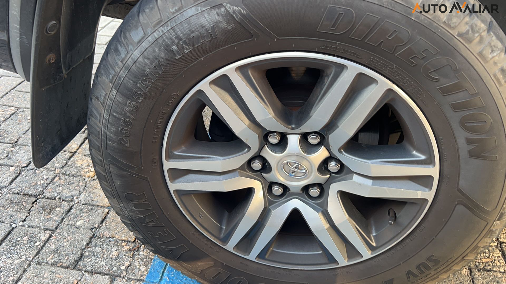 TOYOTA HILUX SW4 2.7 SR 4X2 16V FLEX 4P AUTOMATICO