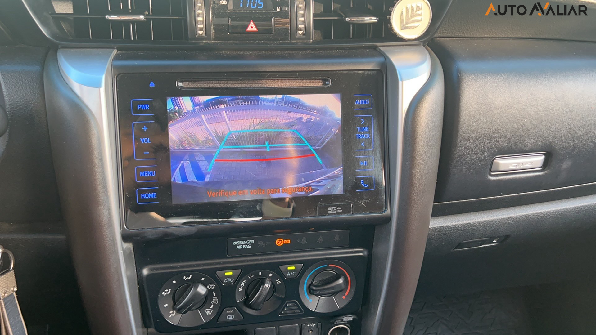 TOYOTA HILUX SW4 2.7 SR 4X2 16V FLEX 4P AUTOMATICO