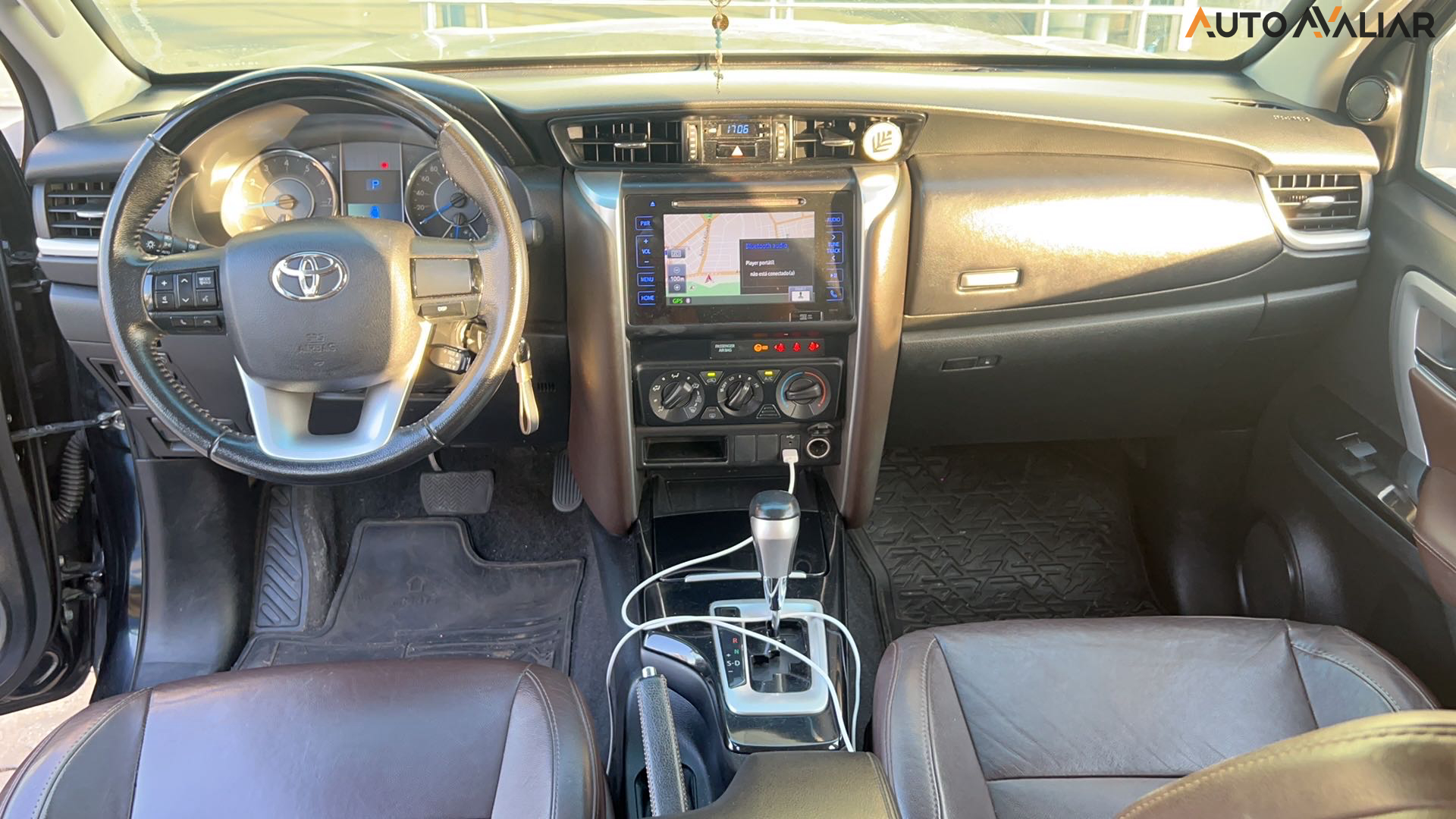 TOYOTA HILUX SW4 2.7 SR 4X2 16V FLEX 4P AUTOMATICO