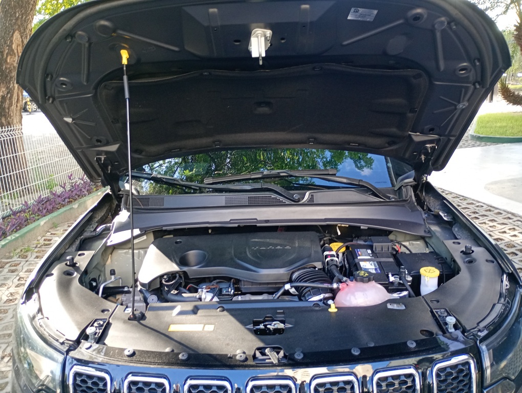 JEEP COMPASS 1.3 T270 TURBO FLEX LONGITUDE AT6