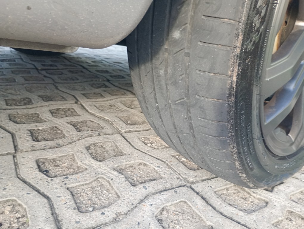 JEEP COMMANDER 2.2 TURBO DIESEL OVERLAND AT9