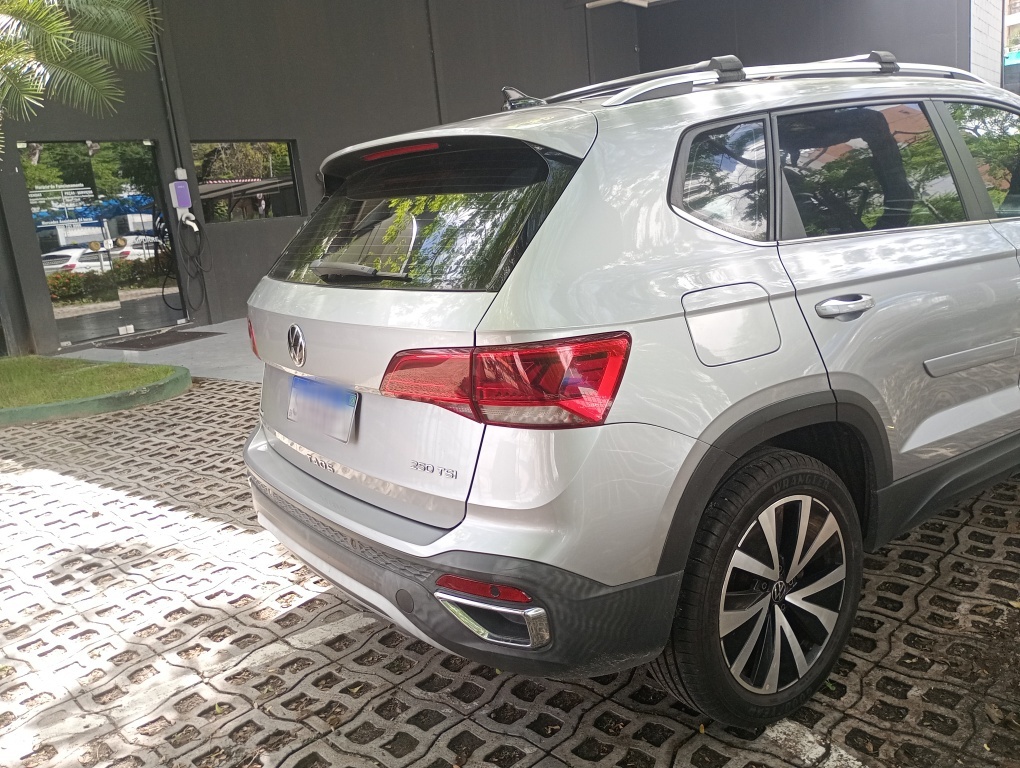 VOLKSWAGEN TAOS 1.4 250 TSI TOTAL FLEX HIGHLINE AUTOM&Aacute;TICO