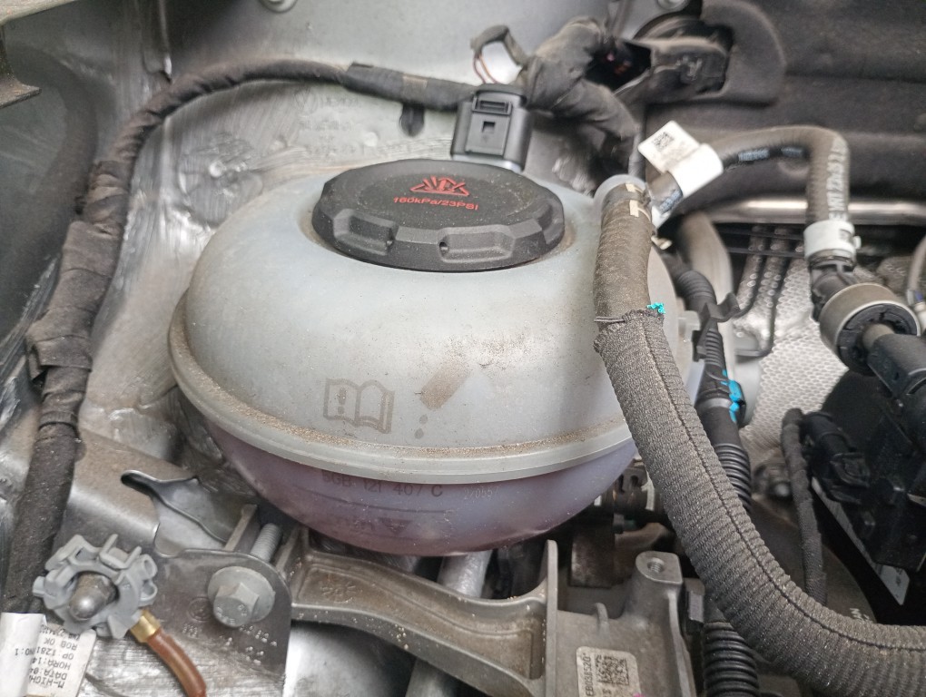 VOLKSWAGEN TAOS 1.4 250 TSI TOTAL FLEX HIGHLINE AUTOM&Aacute;TICO