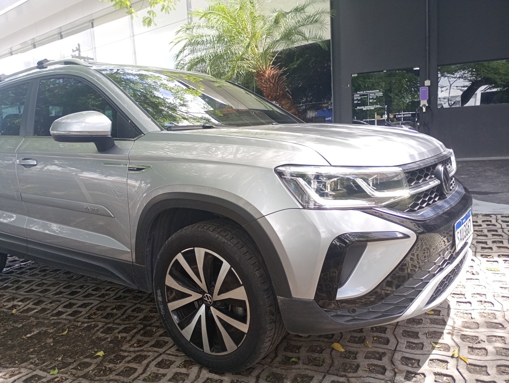 VOLKSWAGEN TAOS 1.4 250 TSI TOTAL FLEX HIGHLINE AUTOM&Aacute;TICO