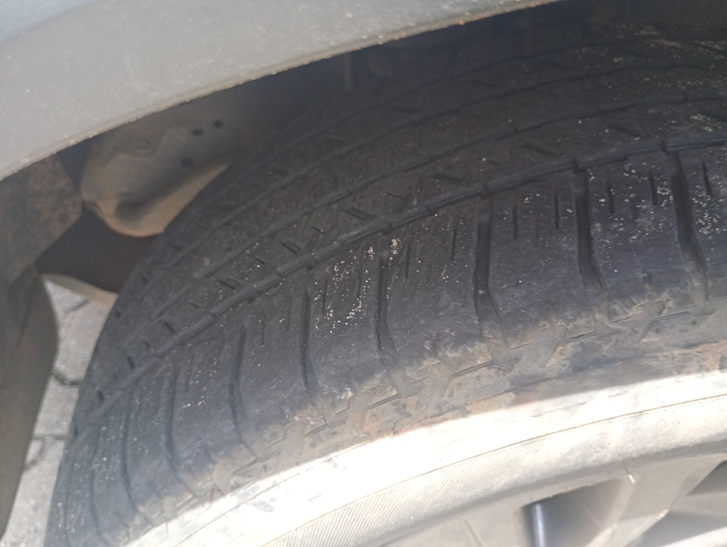 TOYOTA HILUX SW4 2.8 D-4D TURBO DIESEL SRX 7L 4X4 AUTOM&Aacute;TICO