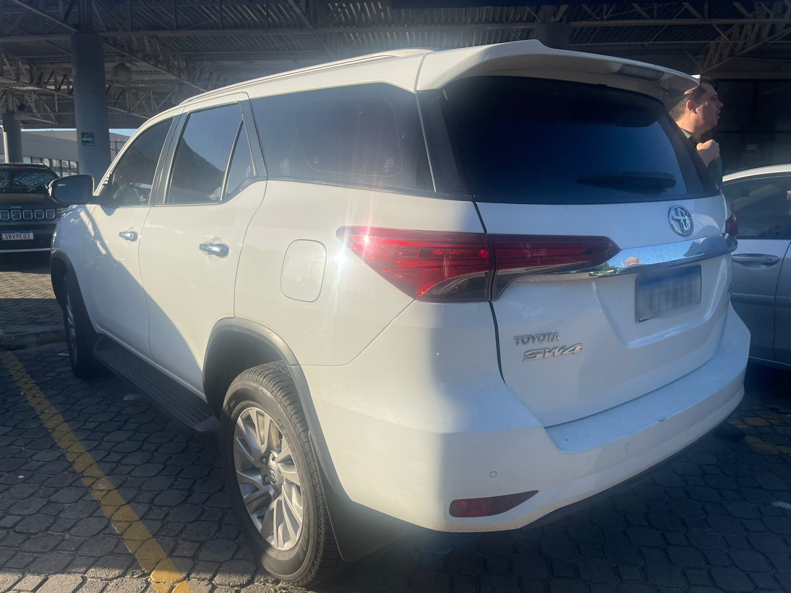 TOYOTA HILUX SW4 2.7 VVT-I FLEX SRV 7L 4X2 AUTOMATICO