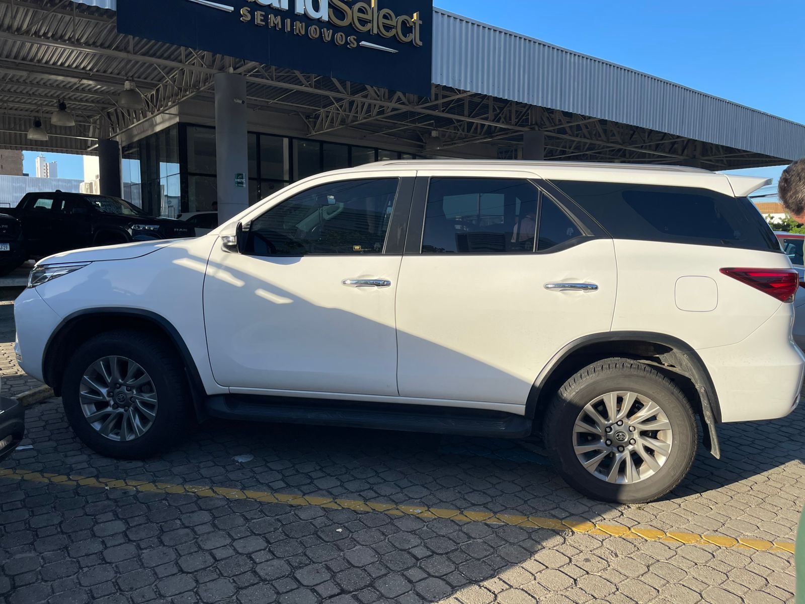 TOYOTA HILUX SW4 2.7 VVT-I FLEX SRV 7L 4X2 AUTOMATICO