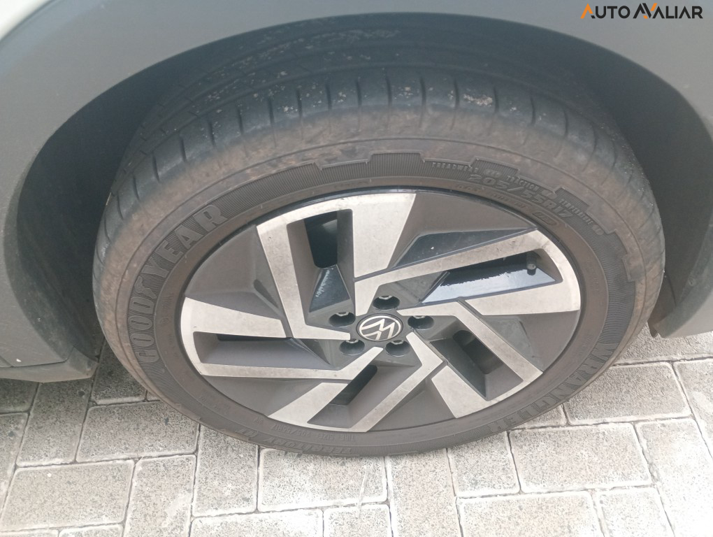 VOLKSWAGEN T-CROSS 1.0 200 TSI TOTAL FLEX COMFORTLINE AUTOM&Aacute;TICO