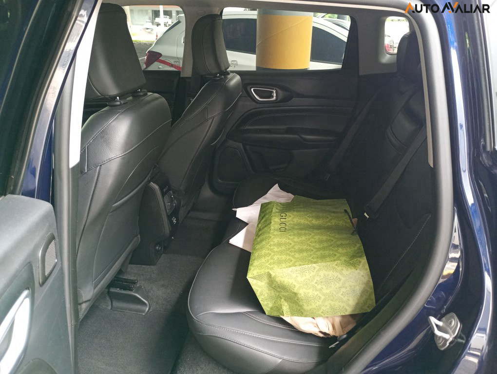 JEEP COMPASS 1.3 T270 TURBO FLEX LONGITUDE AT6