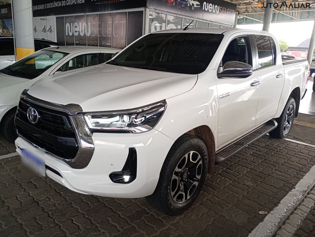 TOYOTA HILUX 2.8 D-4D TURBO DIESEL CD SRV 4X4 AUTOM&Aacute;TICO