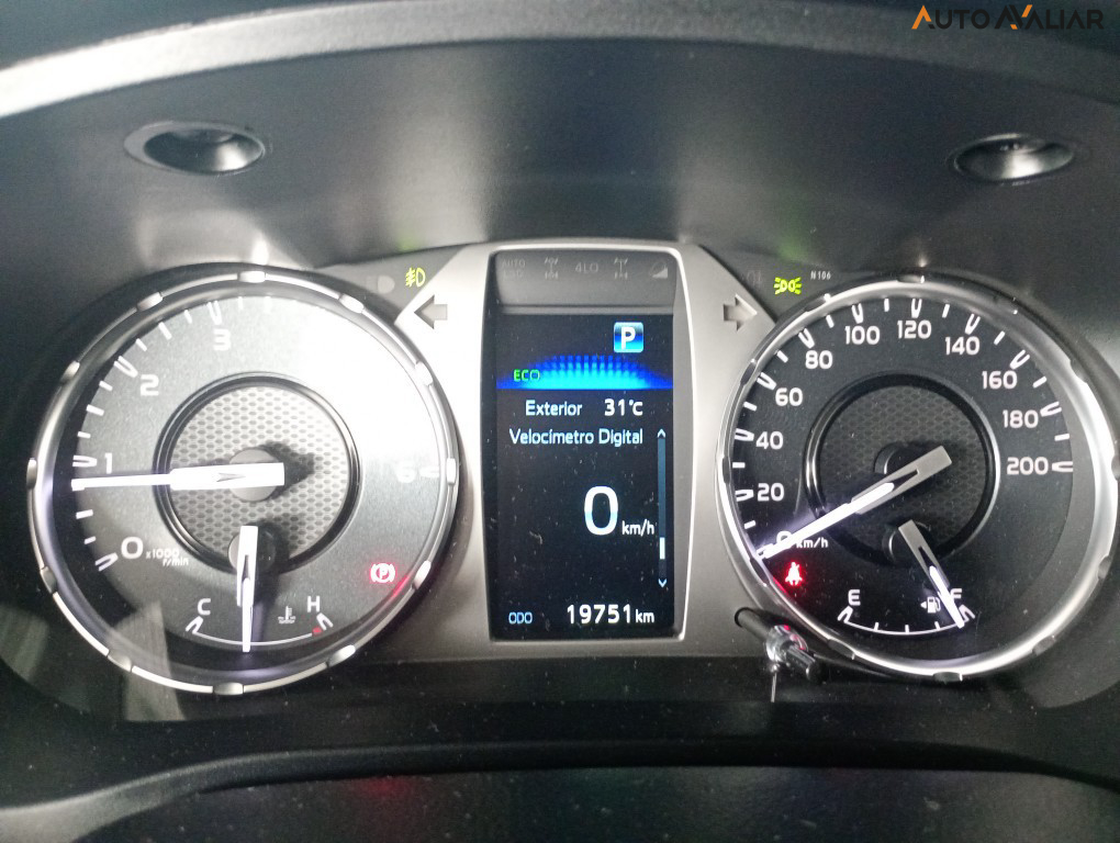 TOYOTA HILUX 2.8 D-4D TURBO DIESEL CD SRV 4X4 AUTOM&Aacute;TICO