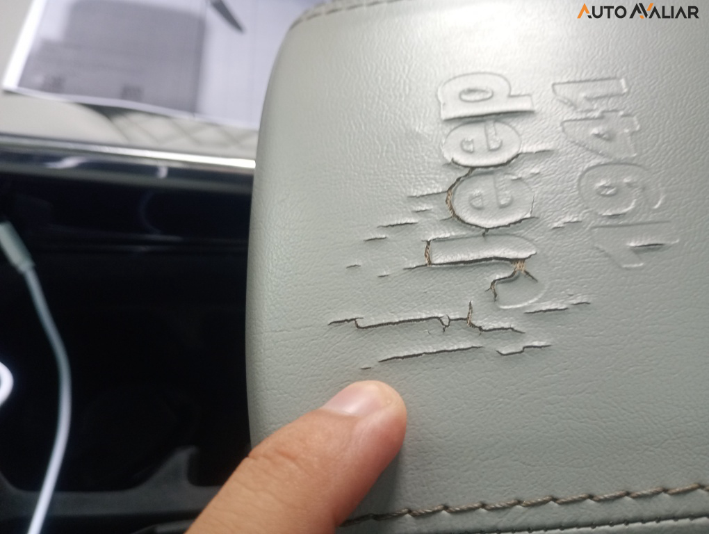 JEEP COMMANDER 1.3 T270 TURBO FLEX OVERLAND AT6