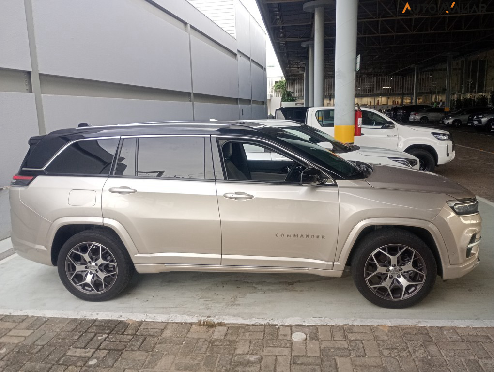 JEEP COMMANDER 1.3 T270 TURBO FLEX OVERLAND AT6