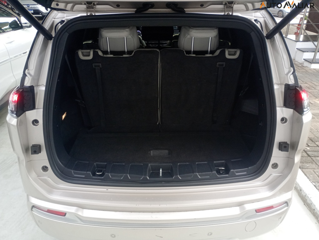 JEEP COMMANDER 1.3 T270 TURBO FLEX OVERLAND AT6