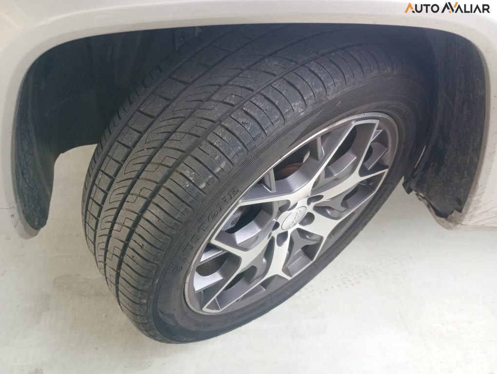 JEEP COMMANDER 1.3 T270 TURBO FLEX OVERLAND AT6