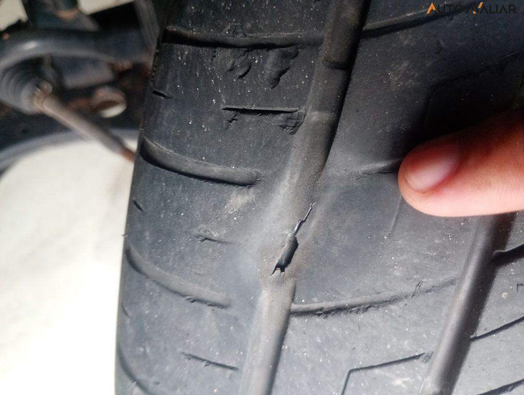 JEEP COMMANDER 1.3 T270 TURBO FLEX OVERLAND AT6