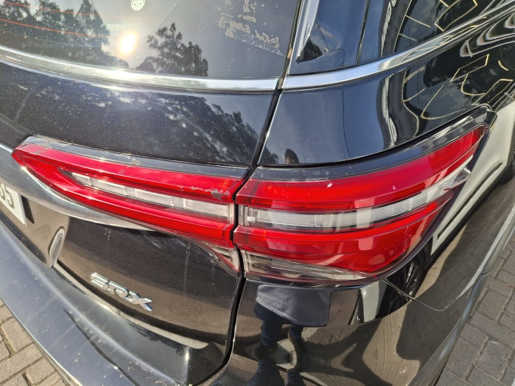 TOYOTA HILUX SW4 2.8 D-4D TURBO DIESEL SRX 7L 4X4 AUTOM&Aacute;TICO