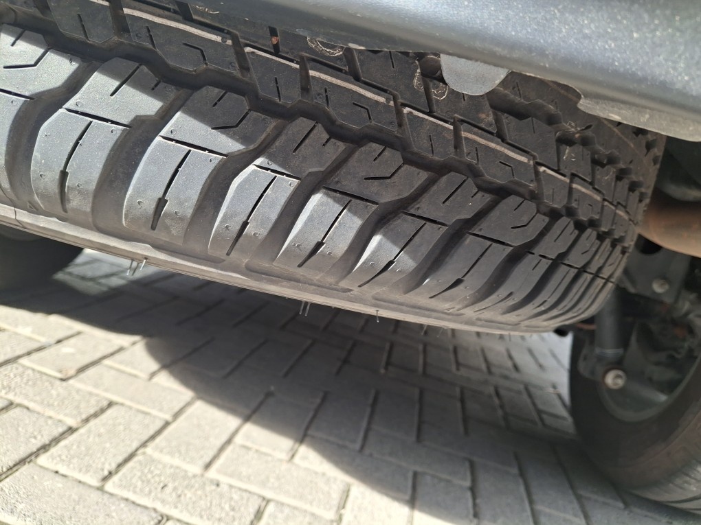 TOYOTA HILUX SW4 2.8 D-4D TURBO DIESEL SRX 7L 4X4 AUTOM&Aacute;TICO