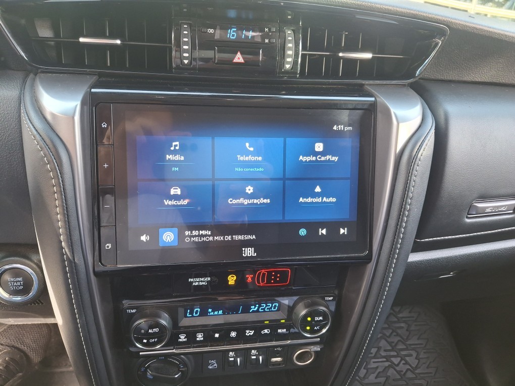 TOYOTA HILUX SW4 2.8 D-4D TURBO DIESEL SRX 7L 4X4 AUTOM&Aacute;TICO