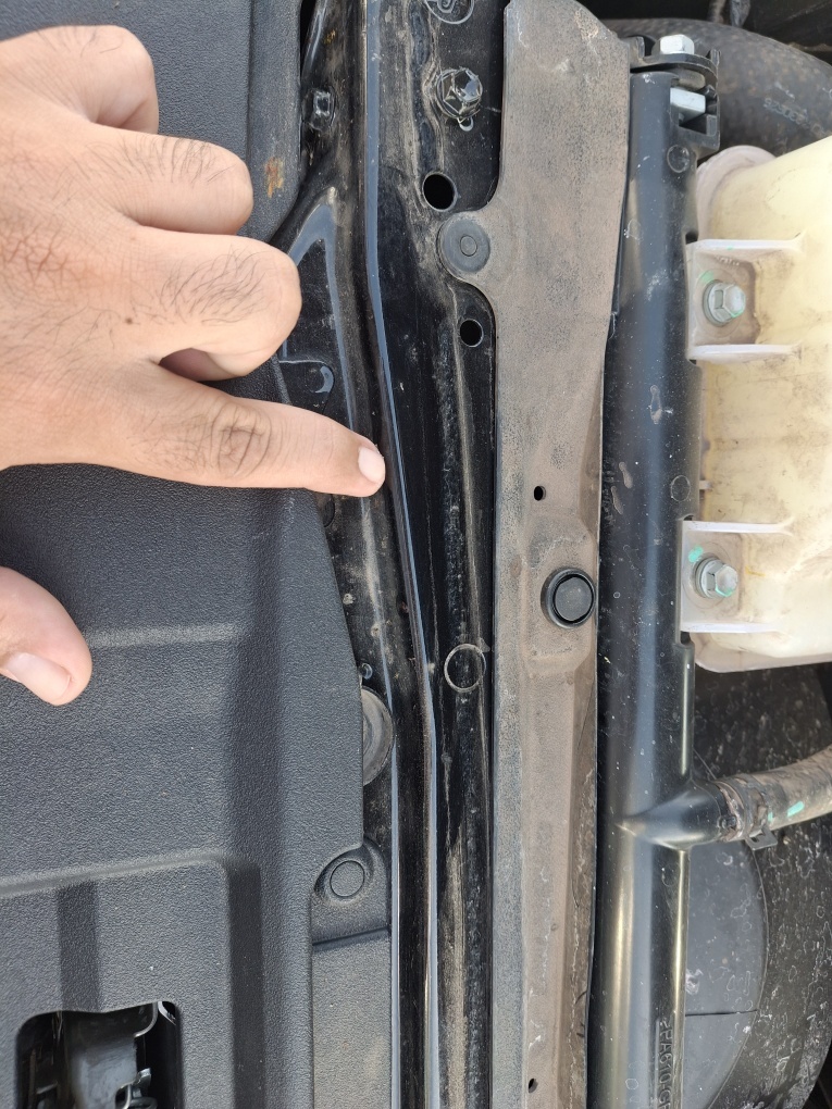 TOYOTA HILUX SW4 2.8 D-4D TURBO DIESEL SRX 7L 4X4 AUTOM&Aacute;TICO