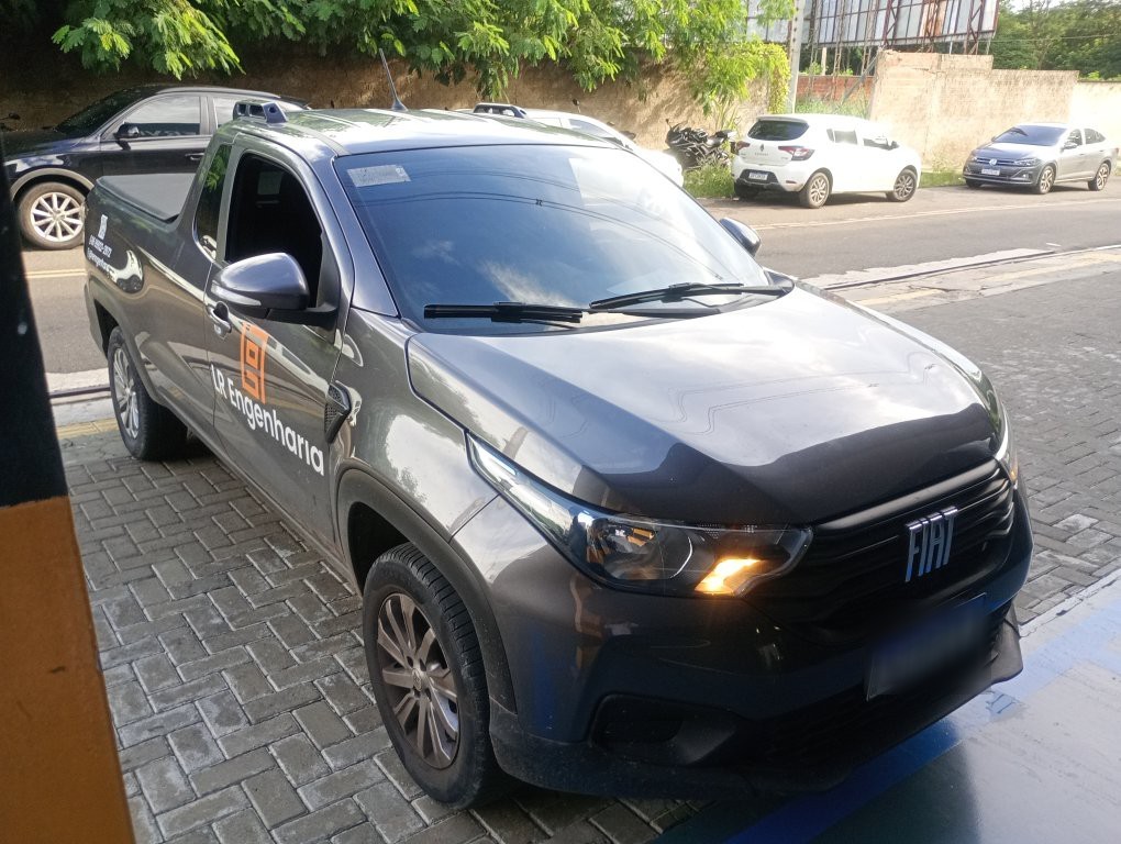 FIAT STRADA 1.3 FIREFLY FLEX FREEDOM CS MANUAL