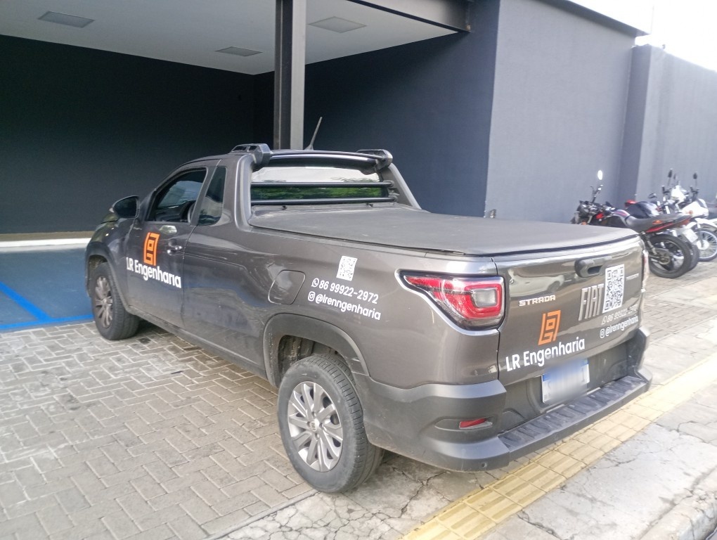 FIAT STRADA 1.3 FIREFLY FLEX FREEDOM CS MANUAL