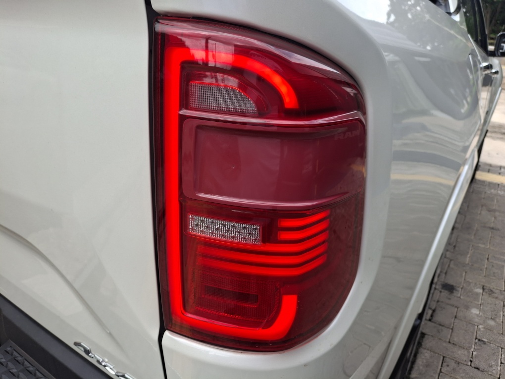 RAM RAMPAGE 2.0 TURBO DIESEL LARAMIE 4X4 AUTOM&Aacute;TICO