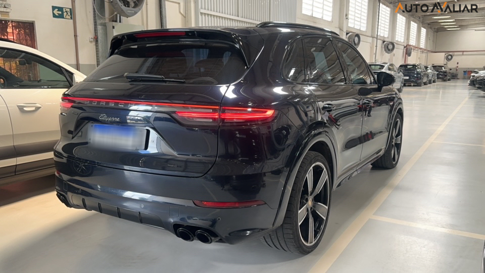 PORSCHE CAYENNE 3.0 V6 E-HYBRID PLATINUM EDITION AWD TIPTRONIC S